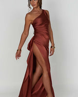 Violetta | Damen One Shoulder Maxikleid in Dunkelrosa