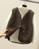 Walburga | Damen Teddy Weste mit Knöpfen und Taschen in Braun