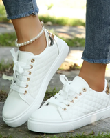 Marion | Damen Freizeit-Sneaker mit Steppung und Schnürung in Weiß