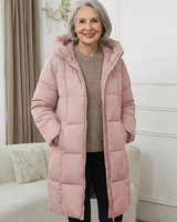 Zora | Damen Lange Winterjacke mit Kapuze in Blassrosa